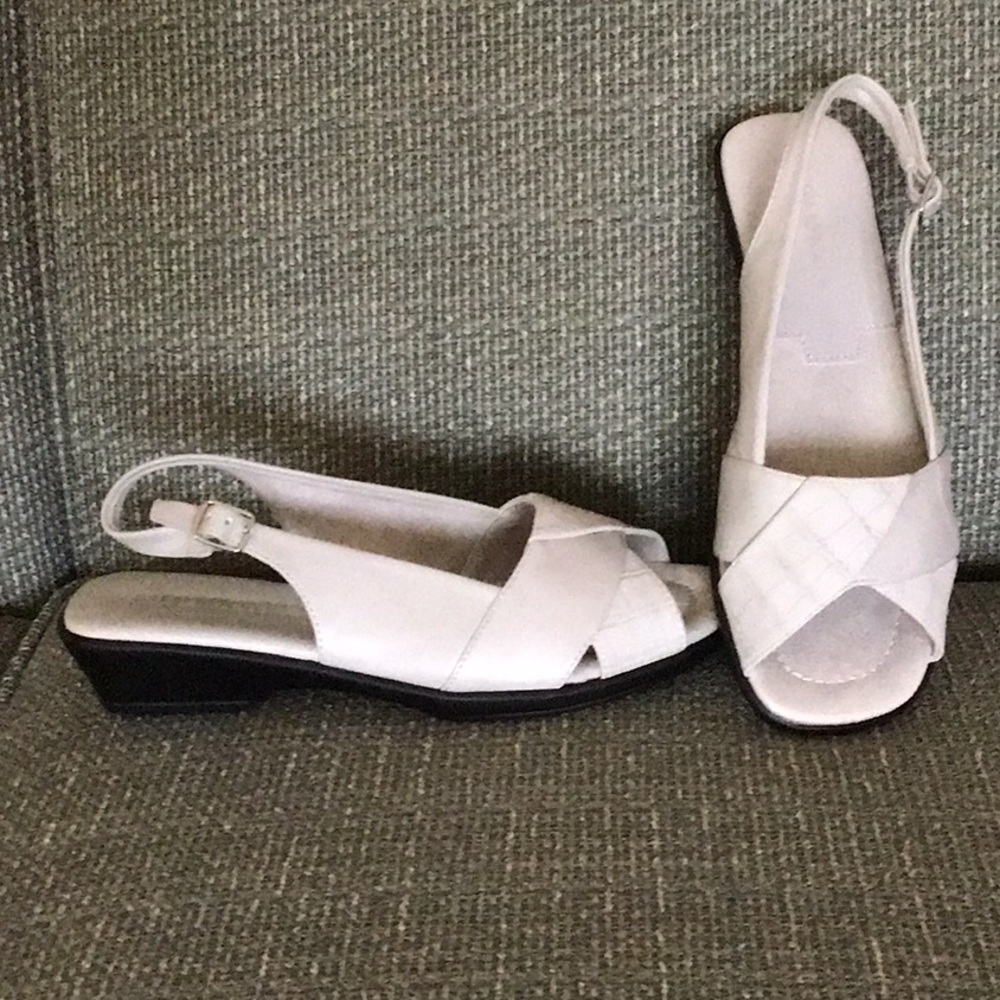 Easy Spirit , new